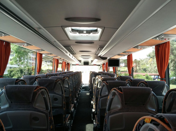 Ασφάλεια Τουριστικών Λεωφορείων: Οδηγός για Ολοκληρωμένη Προστασία