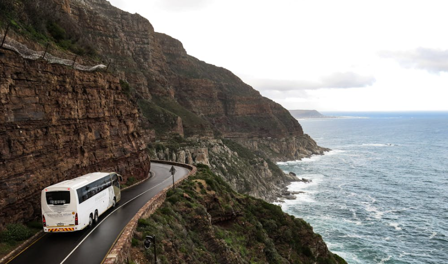 Ασφάλιση Υπεραστικών Λεωφορείων: Η Ασπίδα Πίσω από Κάθε Μακρινό Ταξίδι!