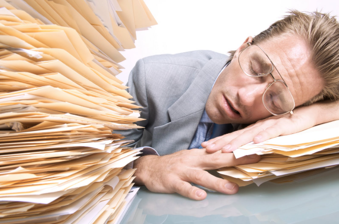 Εργασιομανία στον Κλάδο των Ασφαλειών: Όταν το Πάθος Γίνεται Παγίδα