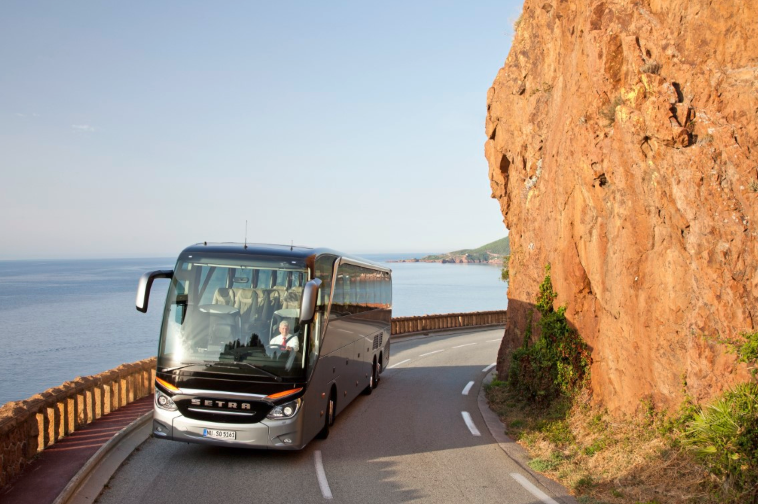 Η Απόλυτη Ασφάλιση Τουριστικών Λεωφορείων μόνο από τη Wise Daedalus