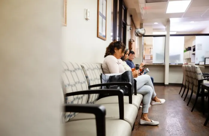 Ασφάλιση Αλλοδαπών στην Ελλάδα: Η Αναγκαία Προστασία σε Ένα Σύνθετο Πλαίσιο