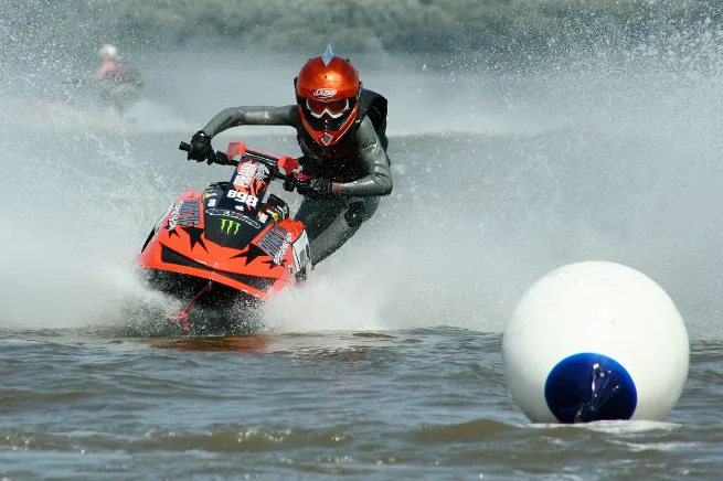Ασφάλιση Jet Ski: Απαραίτητη Προστασία για Ασφαλή Απόλαυση στη Θάλασσα!