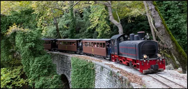 Γιατί η Wise Daedalus Καινοτομεί στην Ασφάλιση Τουριστικών Τρένων